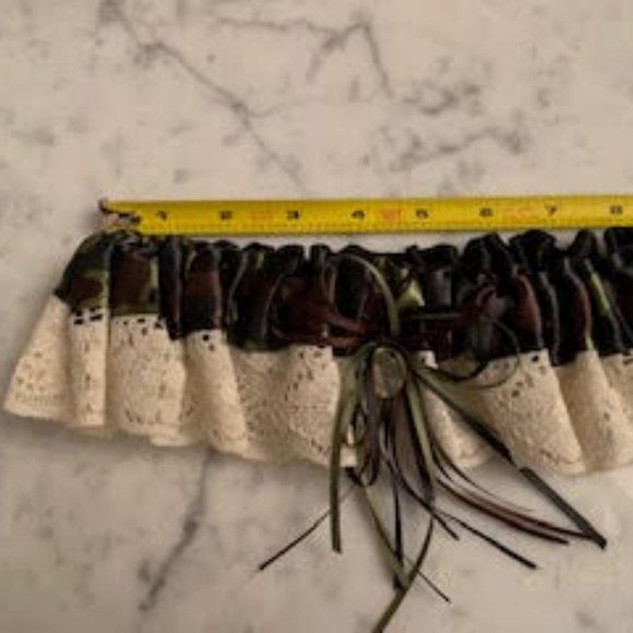 Camo & black ribbon, off white lace. New wedding guarder - Picture 3 of 7